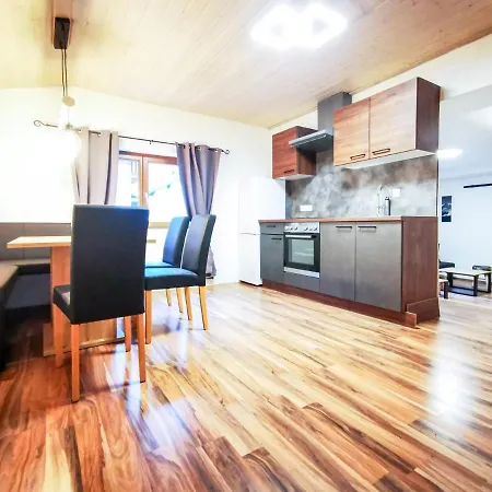 公寓 Alpenchalet Dona 帕尔特嫩